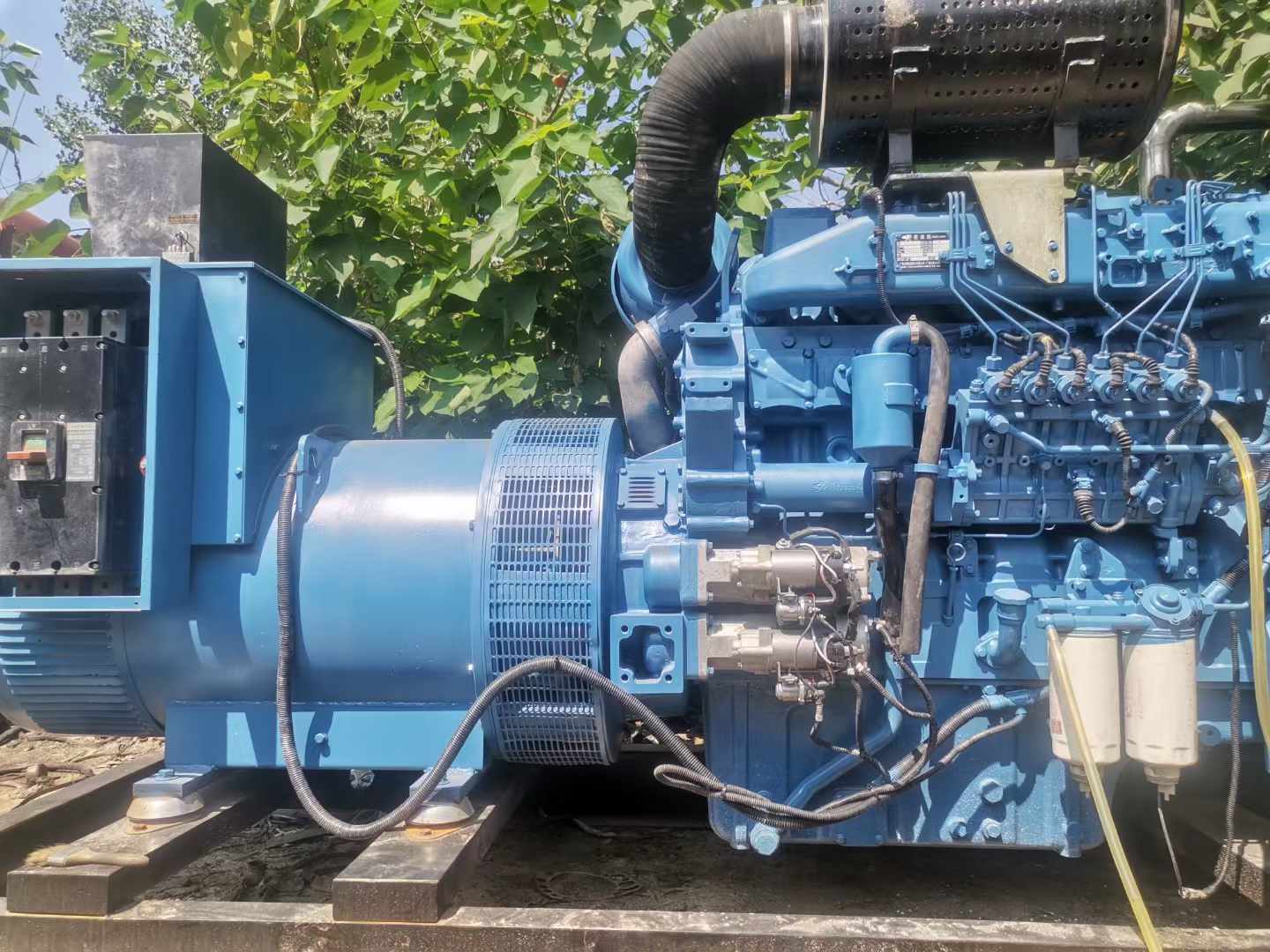 滨城详细说明降低 800kW 柴油发电机输出电流波动的方法